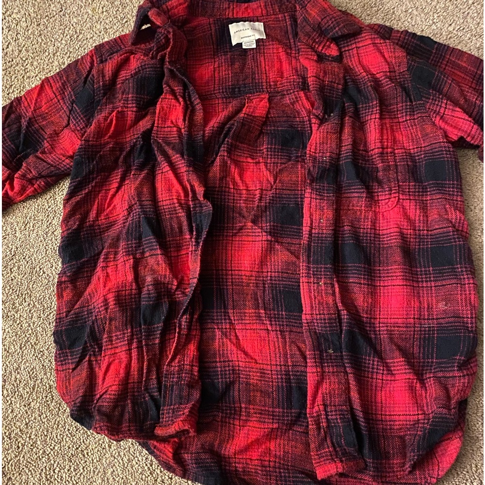 American eagle boyfriend fit flannel! extremely soft and comfortable, size xs
